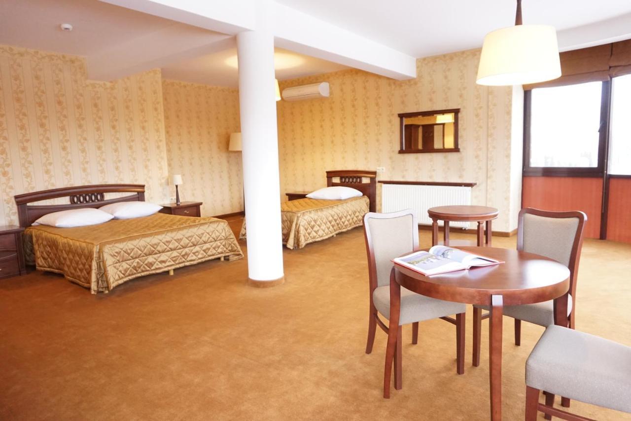 Hotel Mistral 마르키 외부 사진